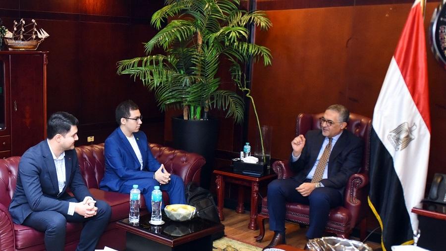 هيئة الاستثمار تفتح آفاق تعاون مع مجمع تكنولوجيا المعلومات الأوزبكي